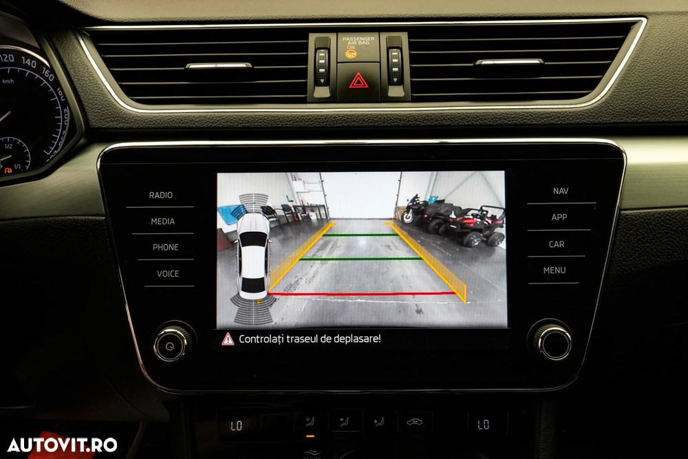 Skoda Superb 1.6 TDI DSG Style - 21