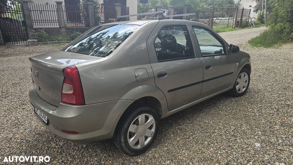 Dacia Logan 1.2 - 8