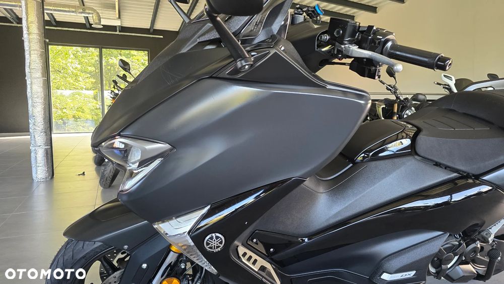Yamaha Tmax - 7