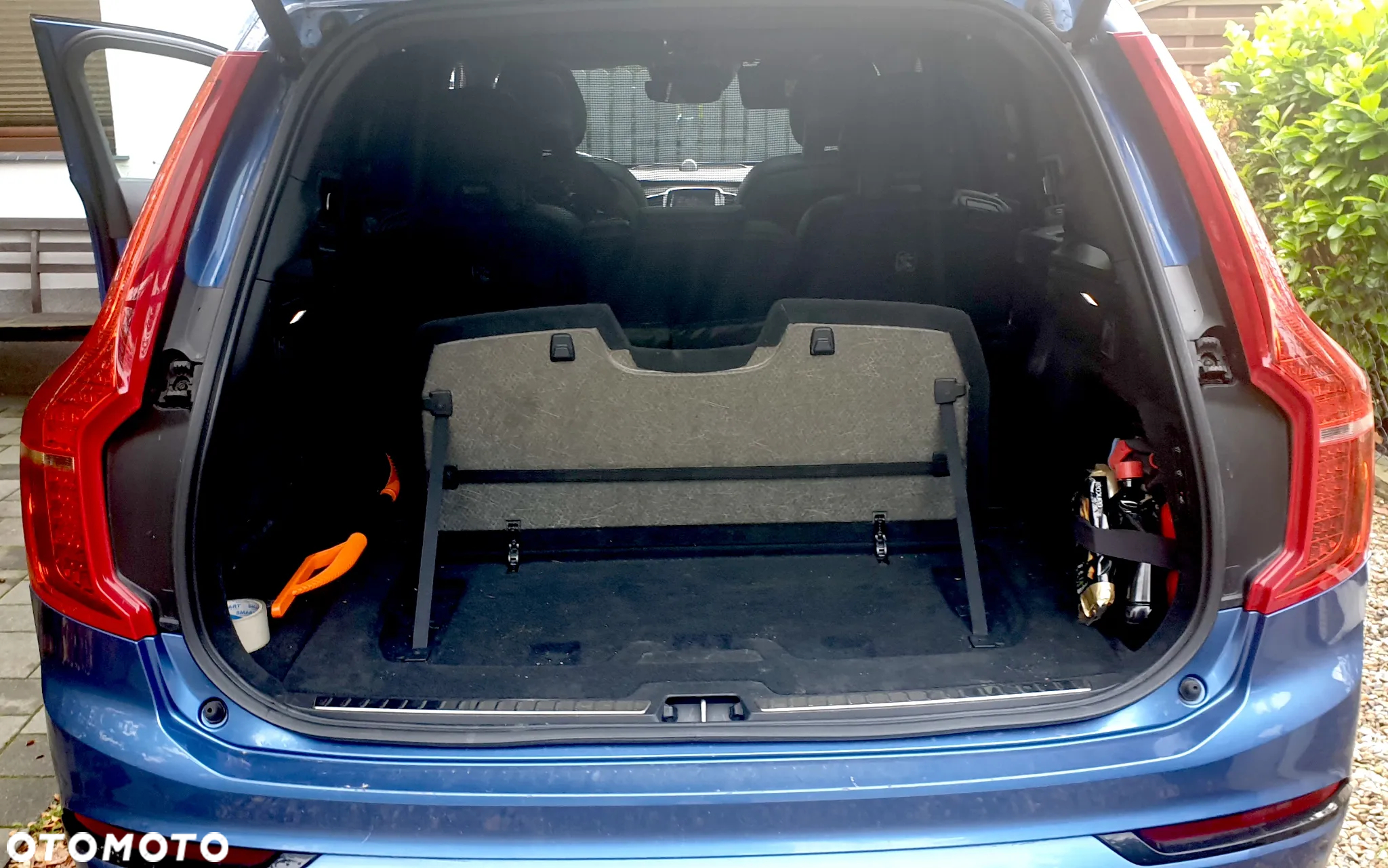 Volvo XC 90 T8 AWD Plug-In Hybrid R-Design 7os - 11