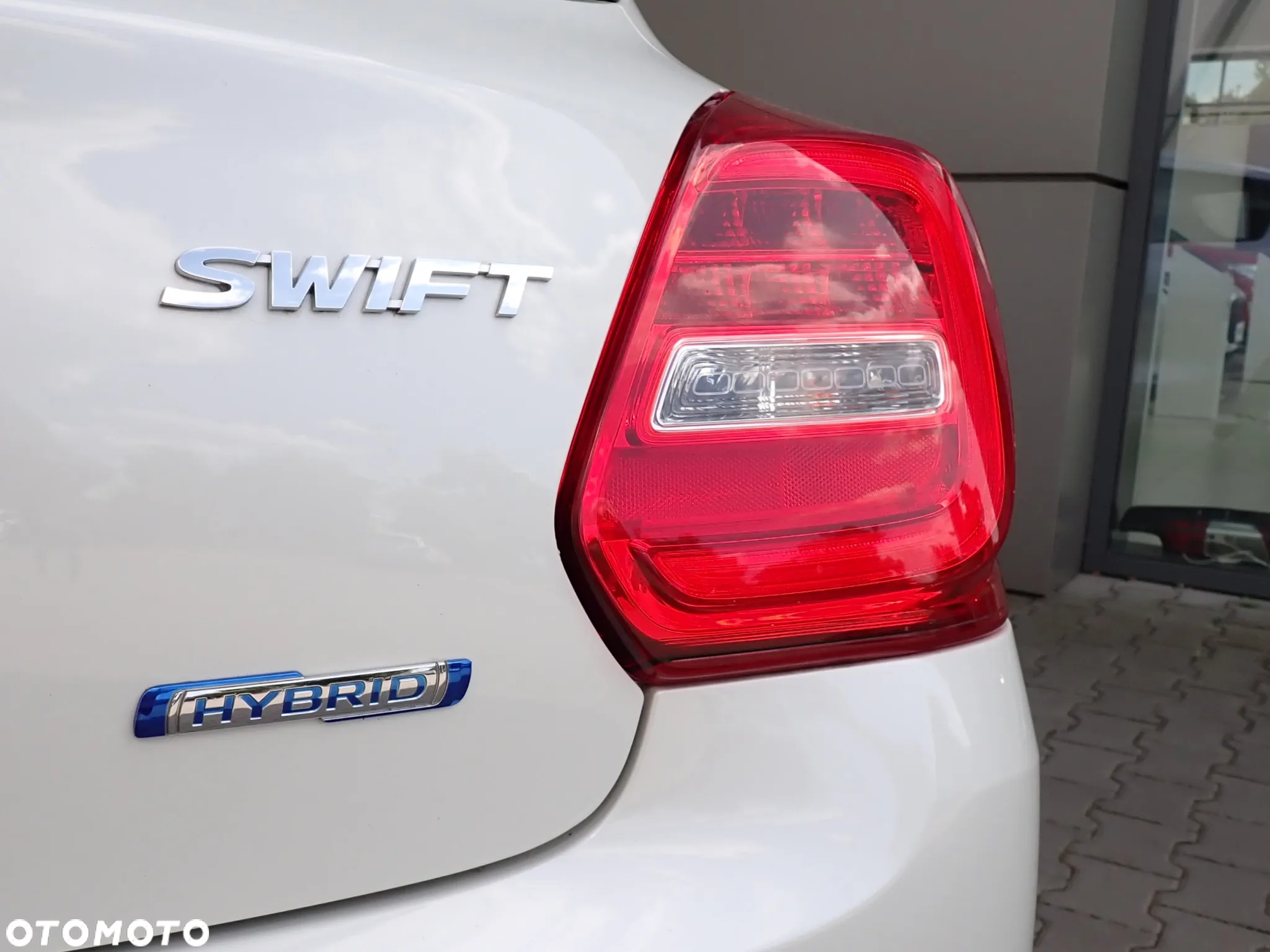 Suzuki Swift 1.2 Premium - 32