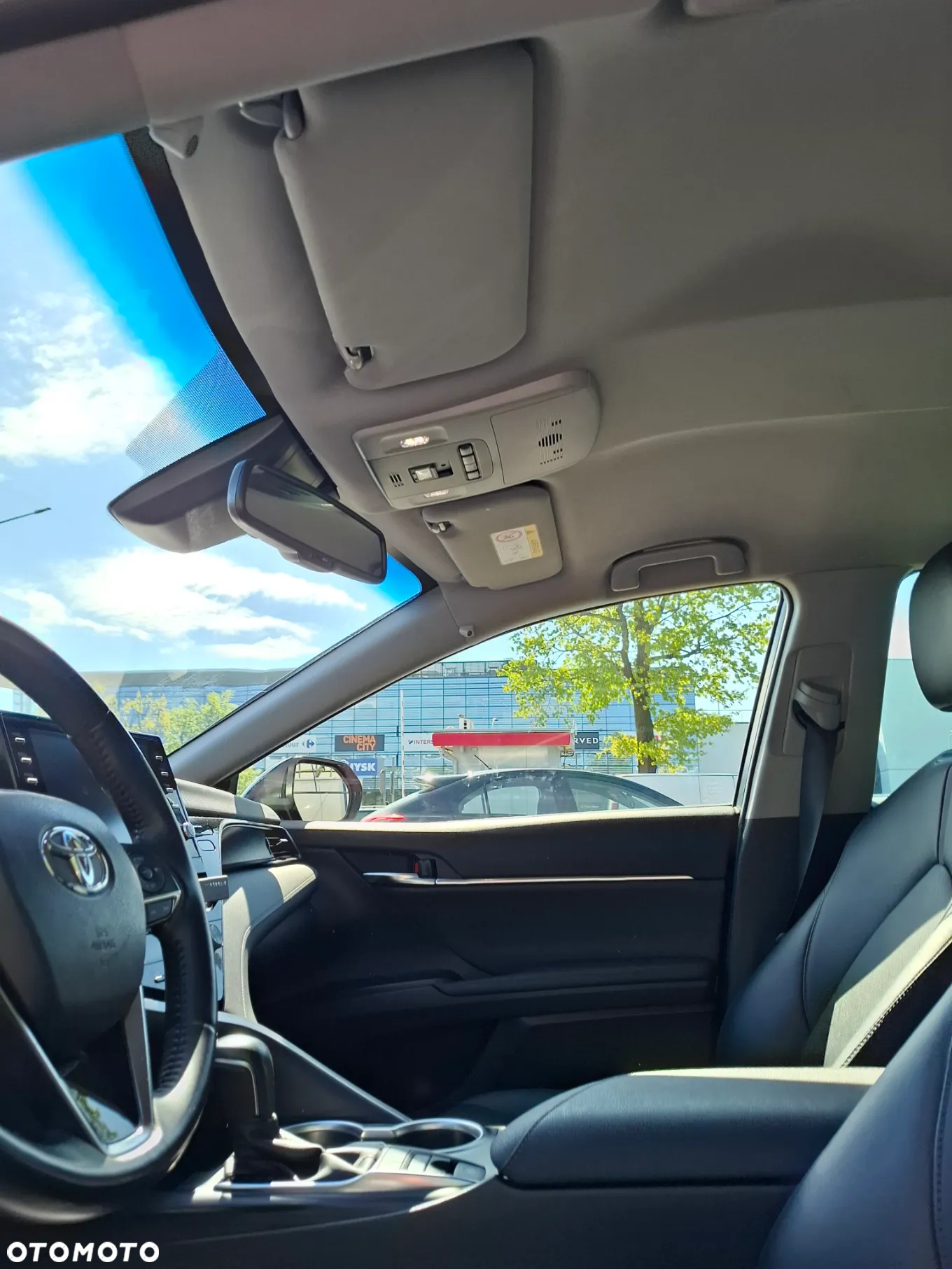Toyota Camry ver-2-5-hybrid-executive-cvt - 9