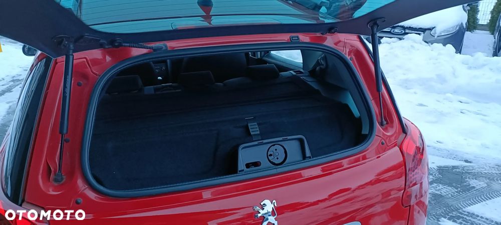 Peugeot 207 95 VTi Family - 17