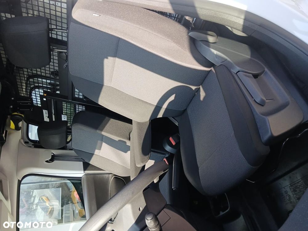 Toyota PROACE CITY - 38