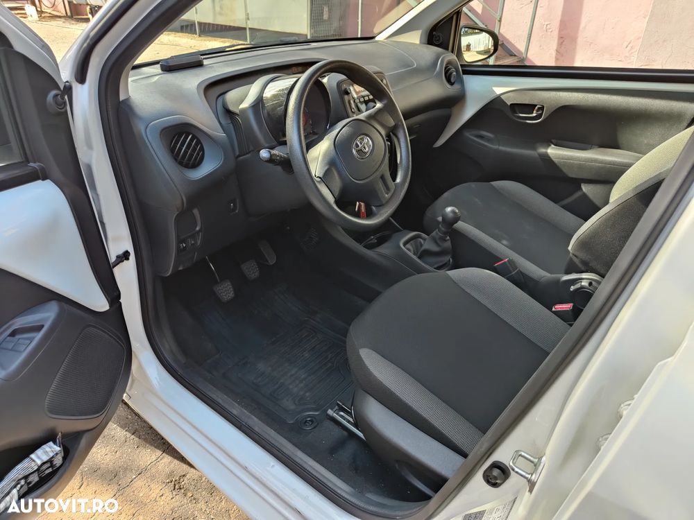 Toyota Aygo 1.0 VVY-I 5 usi X - 14