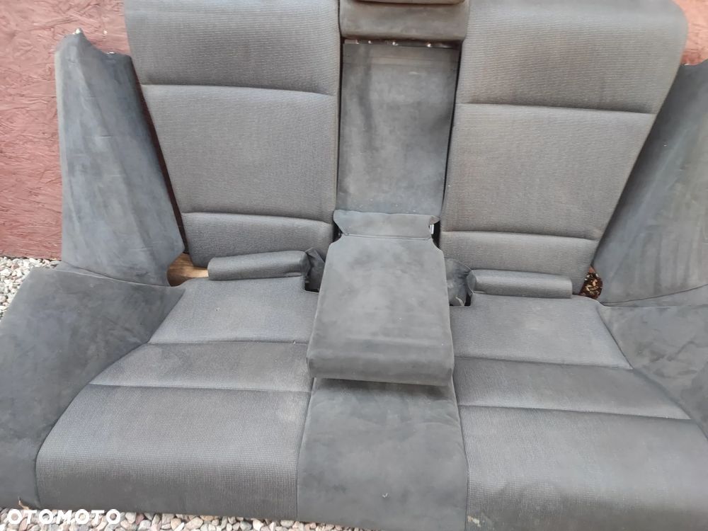 BMW E46 COUPE / M3 ORYGINALNA KANAPA TYŁ ALCANTARA / ALKANTARA / SIEDZISKO / OPARCIE EUROPA O NR. 52 20 8 225 759 / 52 20 8 225 749 / 52 20 7 156 178 OEM W DOBRYM STANIE - 24