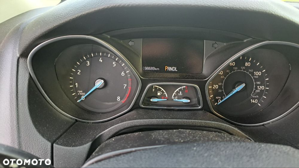 Ford Focus - 8