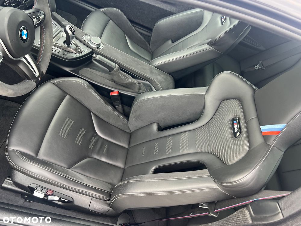 BMW M4 Coupe DKG Competition - 11
