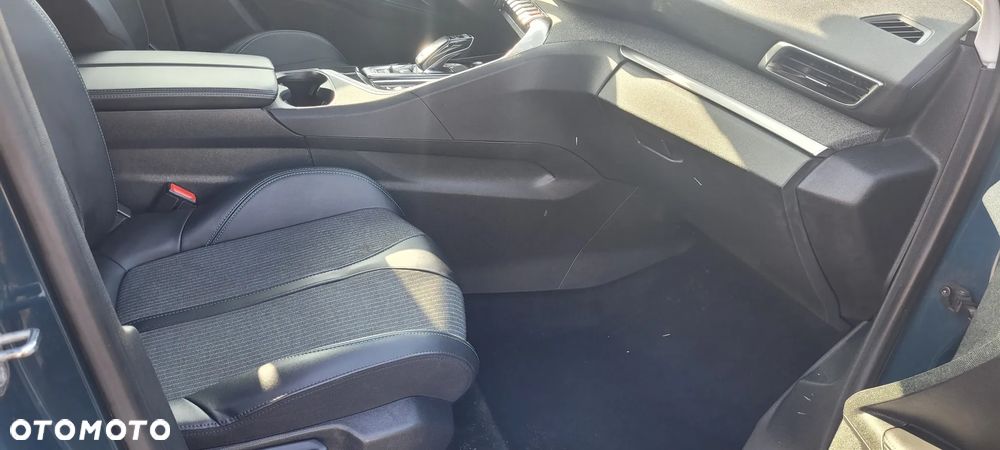 Peugeot 5008 BlueHDi 130 EAT8 Allure Pack - 15