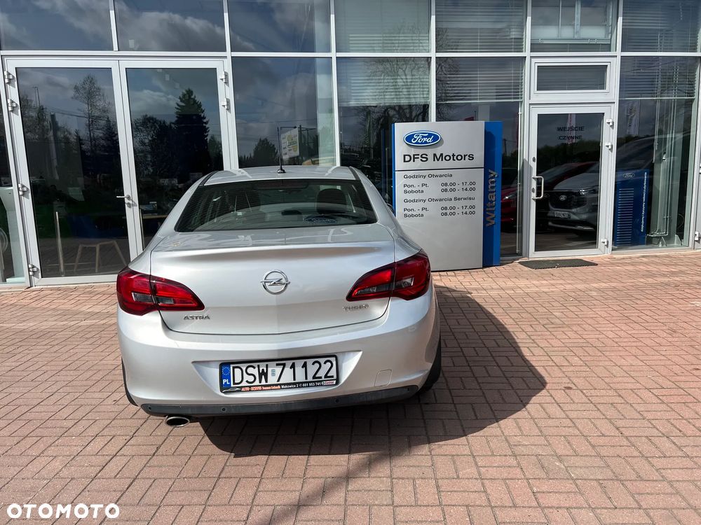 Opel Astra 1.4 T Business - 10
