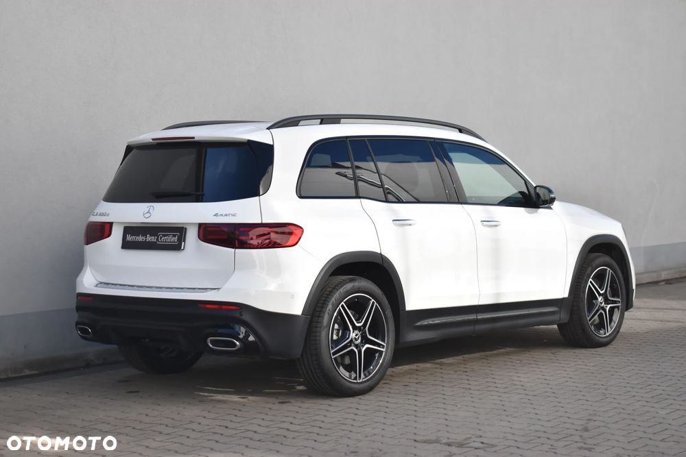 Mercedes-Benz GLB - 2