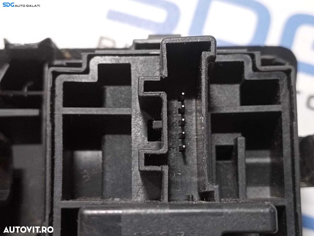 Buton Butoane Reglaj Nivel Faruri Renault Clio 3 2005 - 2014 Cod 8200407756 8200407757 [M4863] - 2