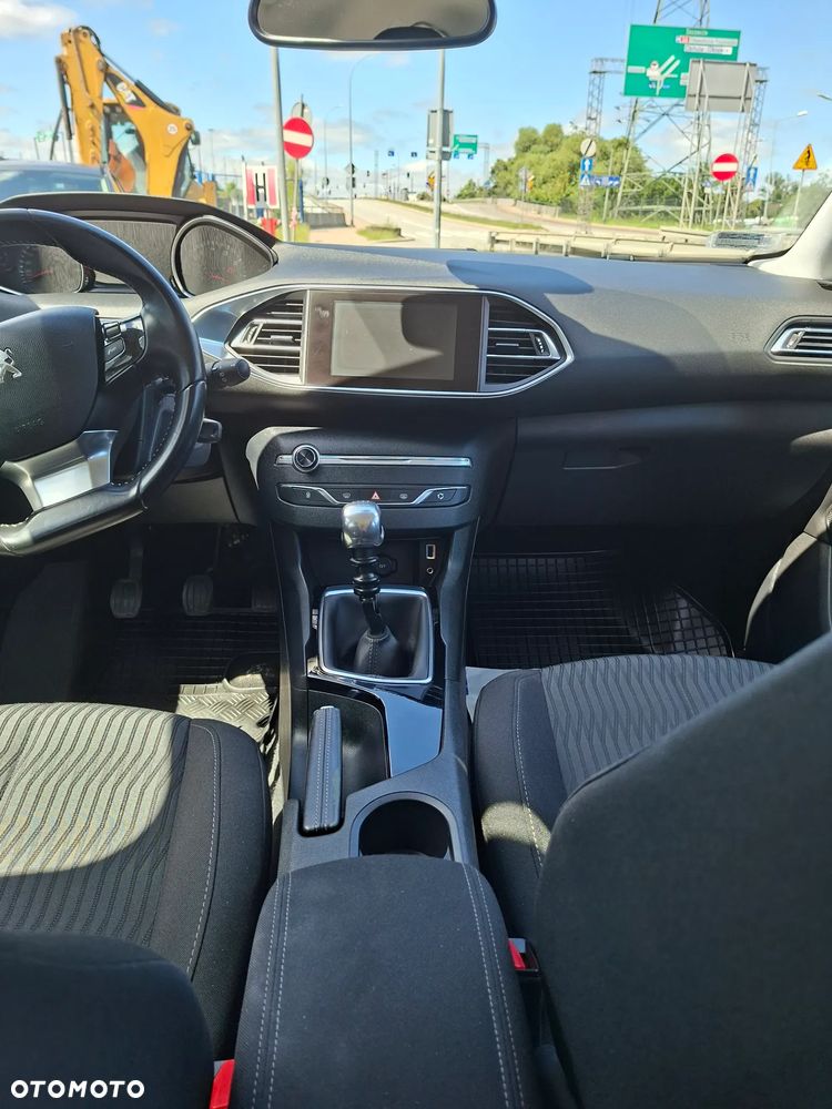 Peugeot 308 1.2 PureTech Active S&S - 10