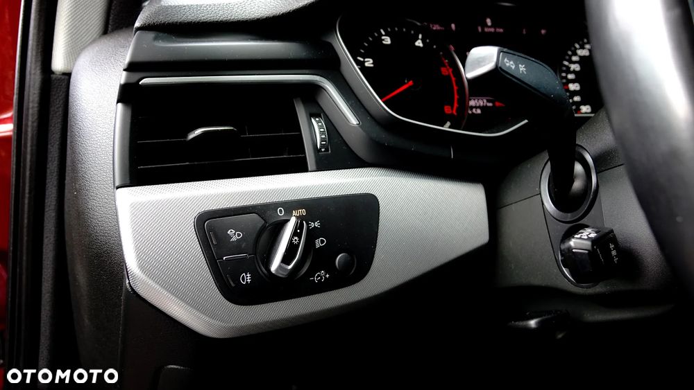 Audi A4 Avant 2.0 TDI sport - 3