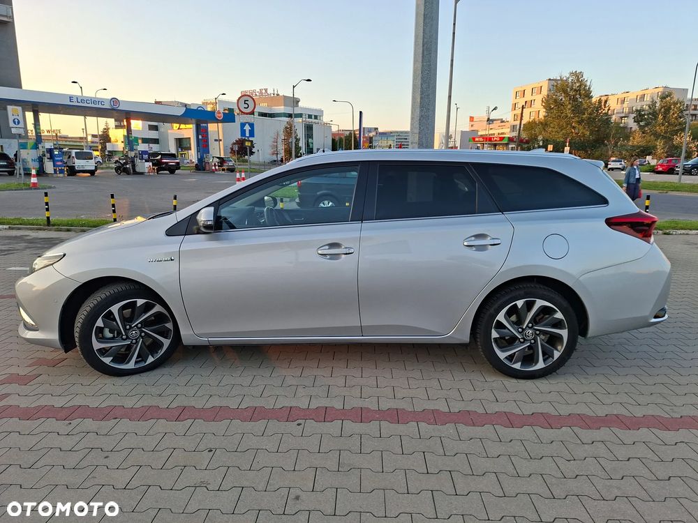 Toyota Auris 1.8 HSD Sol - 8