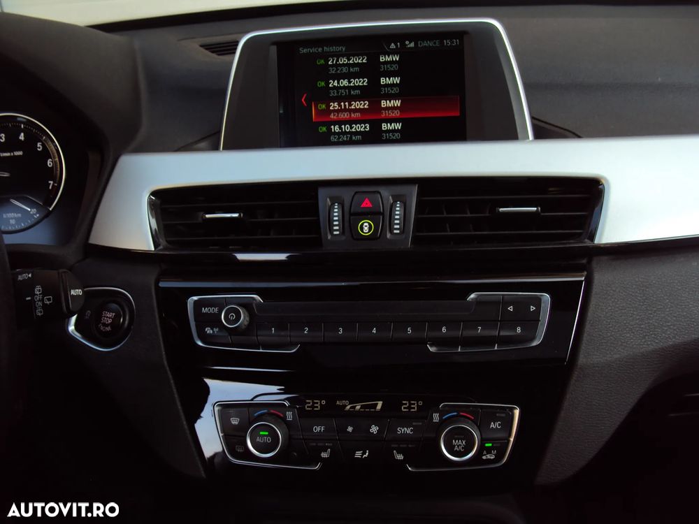 BMW X1 xDrive20i AT Standard - 12