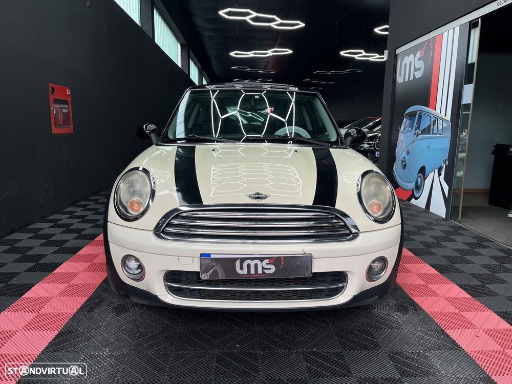 MINI 3 Portas Cooper D - 2