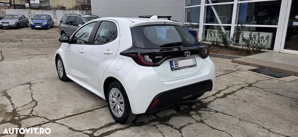 Toyota Yaris 1.0 L Eco - 5