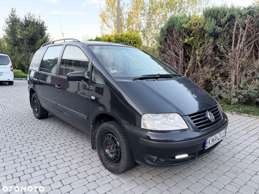Volkswagen Sharan 1.9 TDI Highline - 3