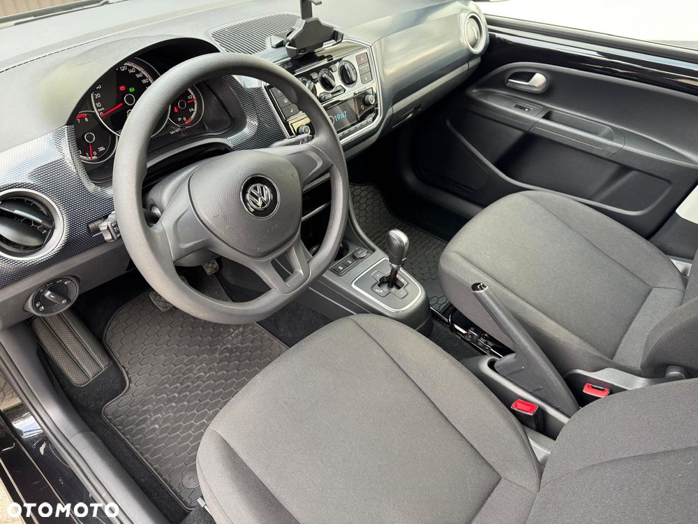 Volkswagen up! - 17