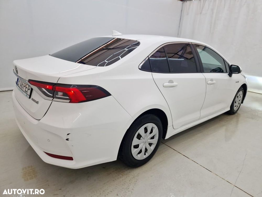 Toyota Corolla 1.8 HSD Business Plus - 10