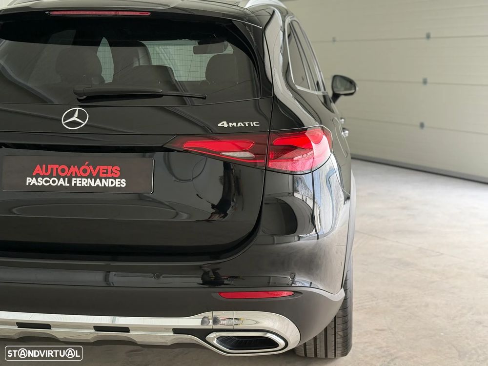 Mercedes-Benz GLC 300 e 4Matic 9G-TRONIC Avantgarde Advanced - 25