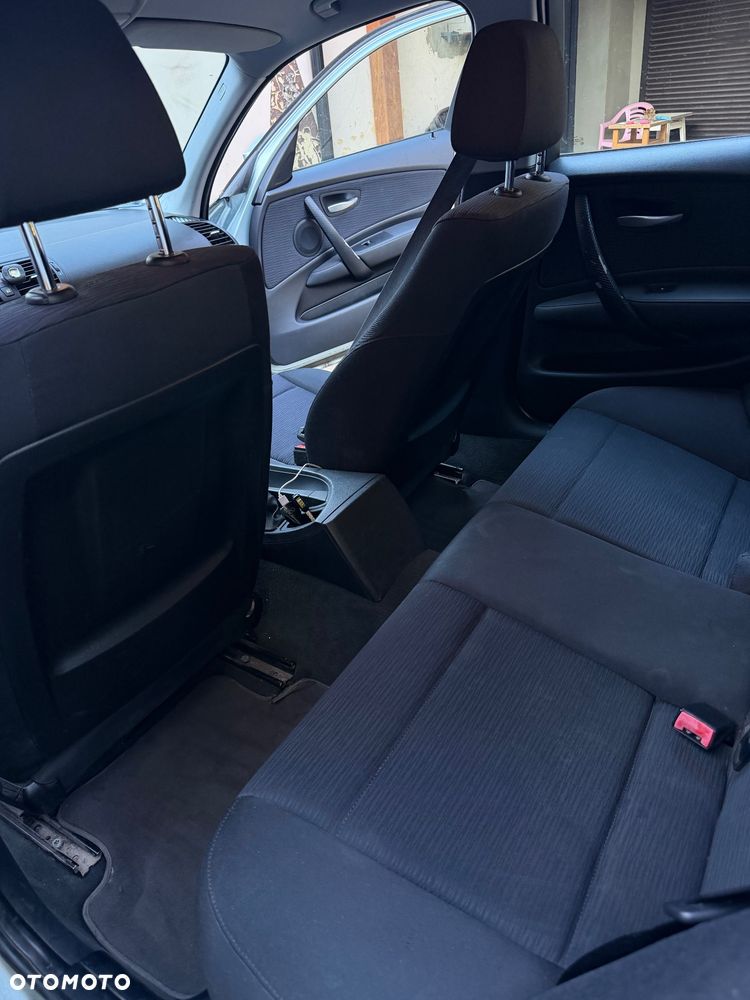 BMW Seria 1 118d - 16