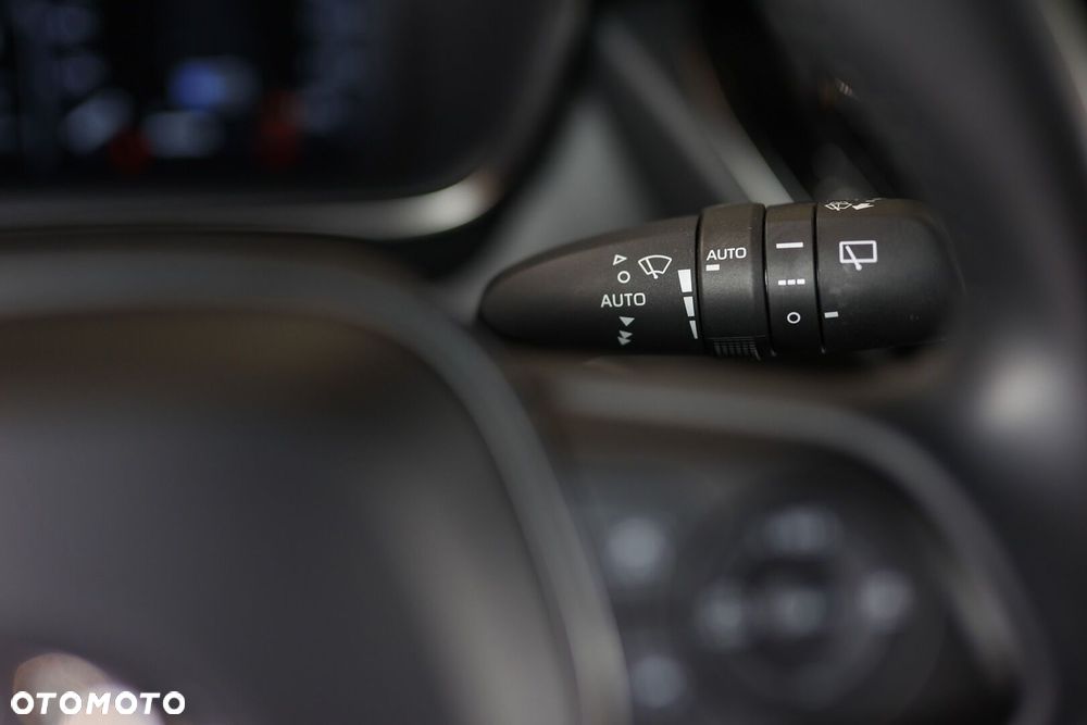 Toyota Corolla 1.8 Hybrid Comfort - 32