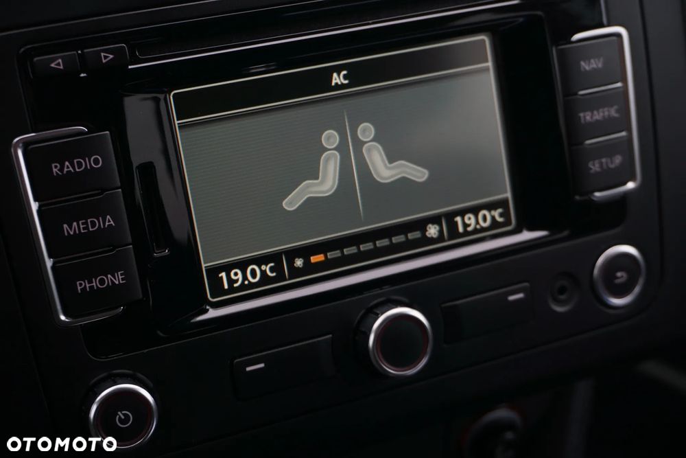 Volkswagen Touran 2.0 TDI DPF Cross - 33