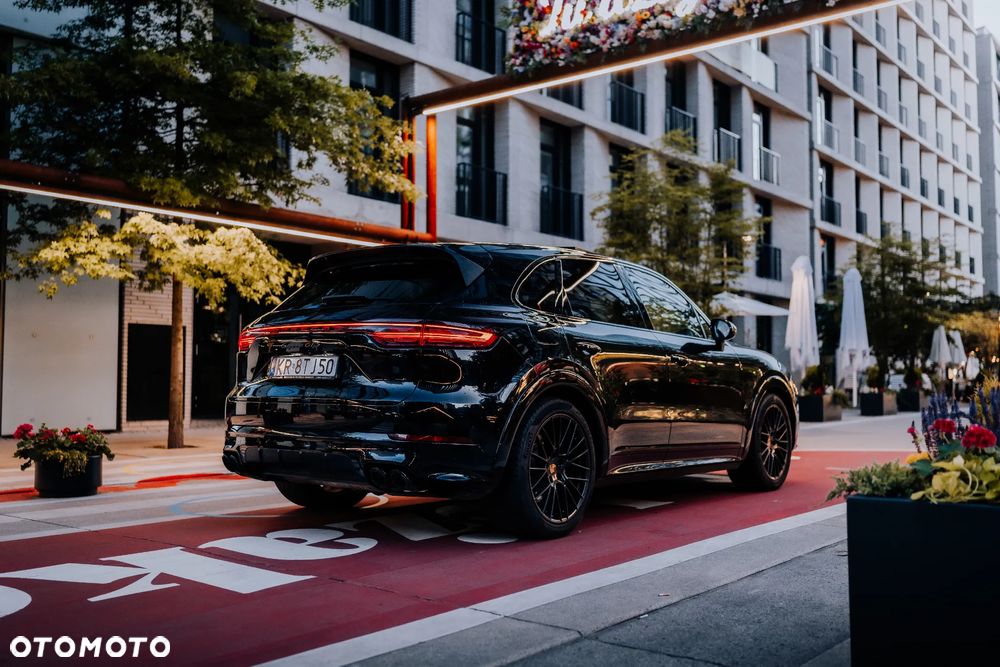 Porsche Cayenne GTS - 30