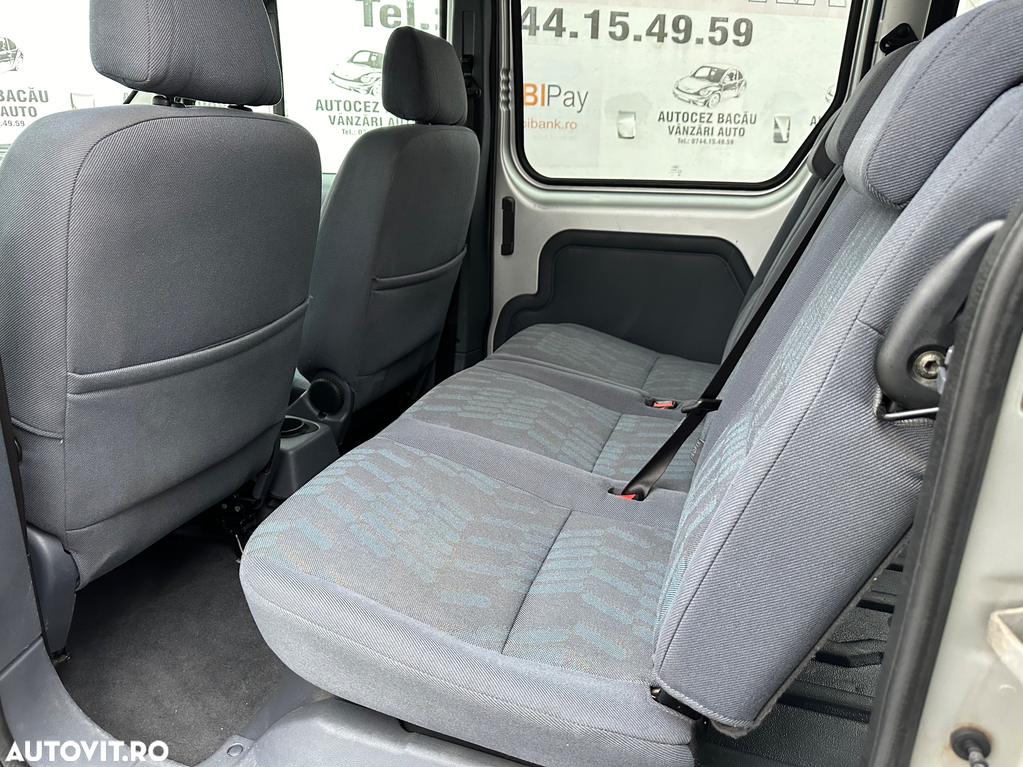 Ford Tourneo Connect - 14