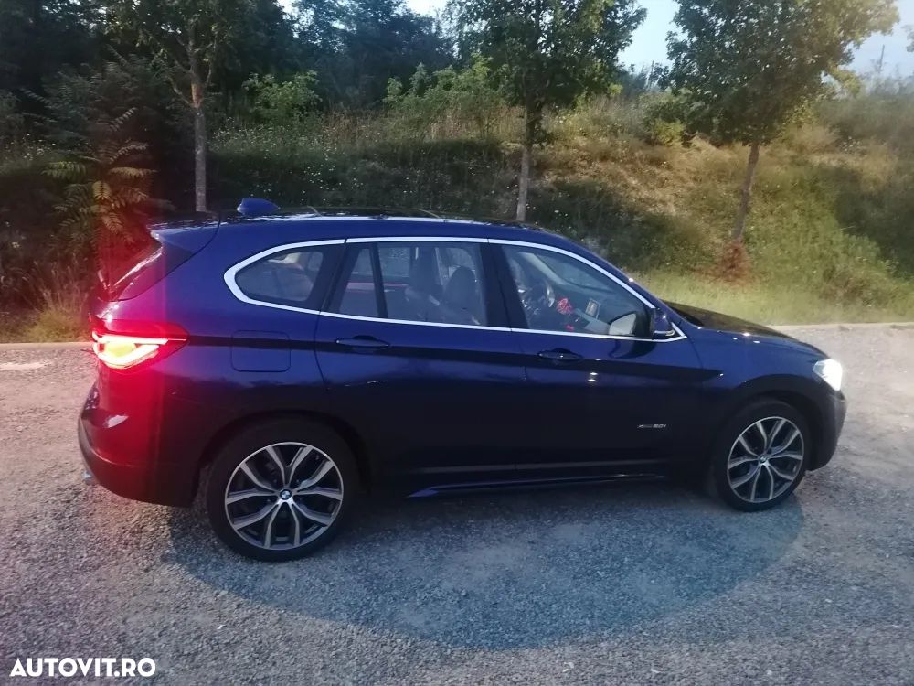 BMW X1 xDrive20i AT Sport Line - 6