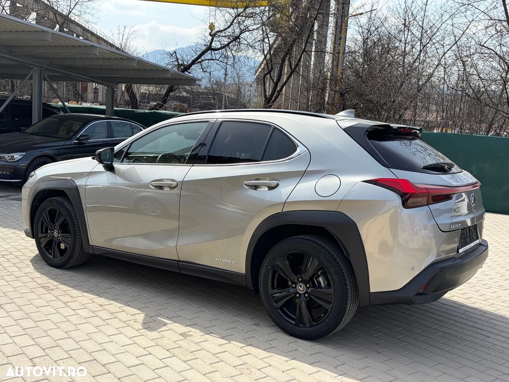 Lexus UX - 28