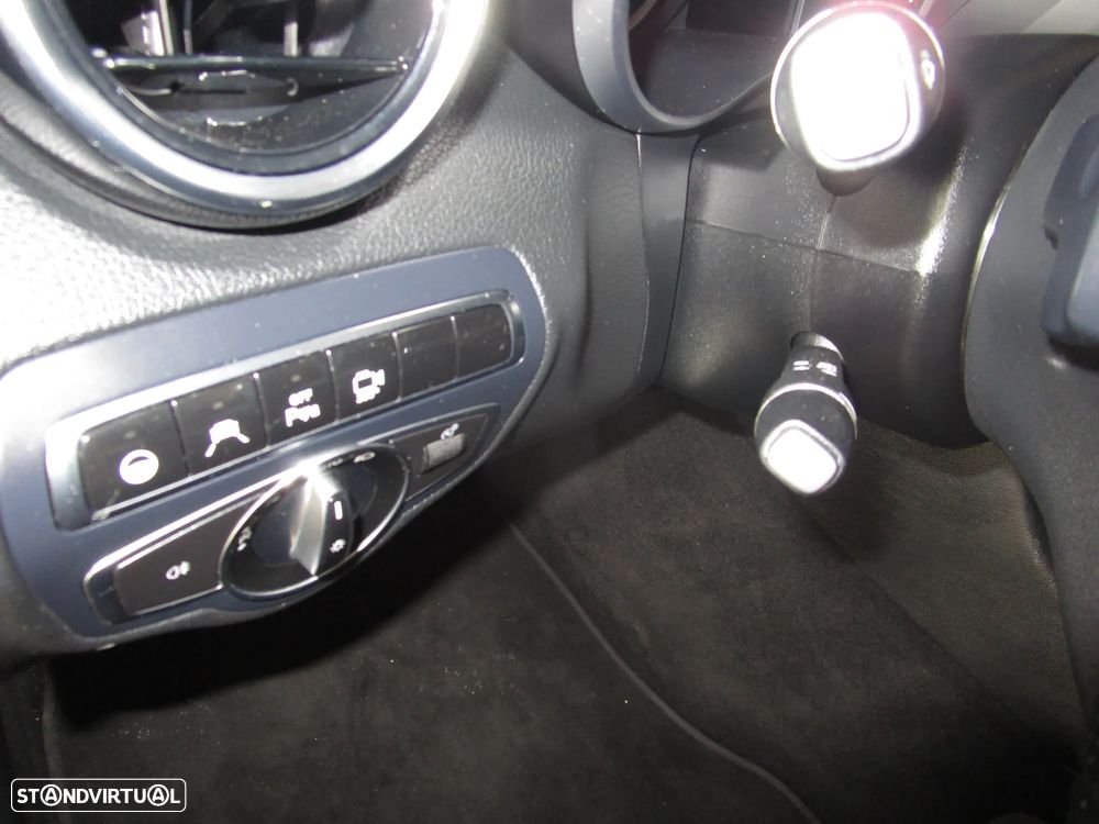 Mercedes-Benz C 350 e - 11