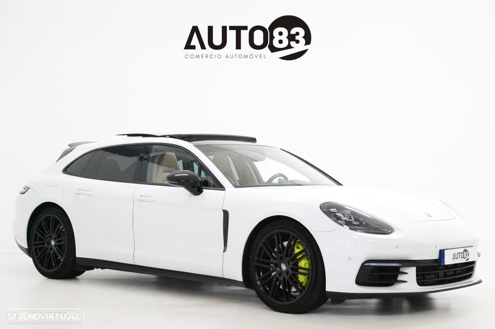 Porsche Panamera Sport Turismo 4 E-Hybrid - 1
