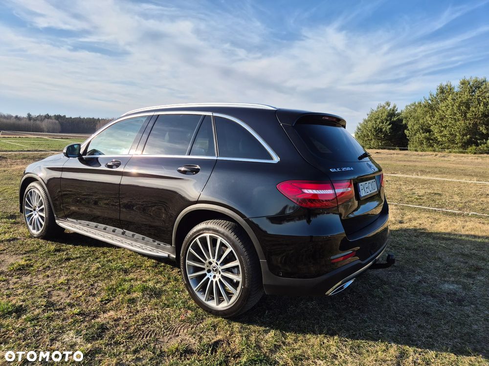 Mercedes-Benz GLC 250 d 4Matic 9G-TRONIC AMG Line - 16