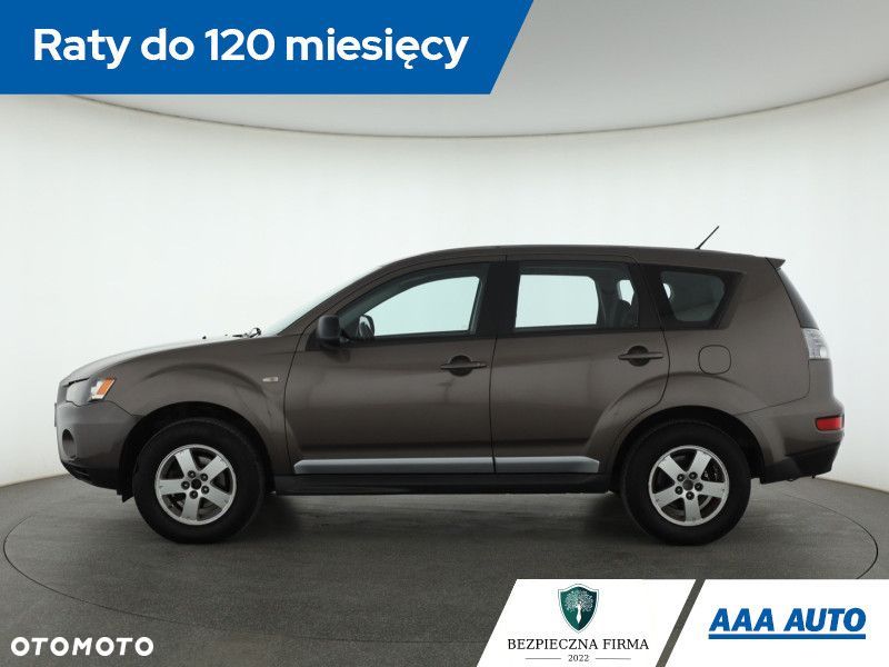 Mitsubishi Outlander - 4