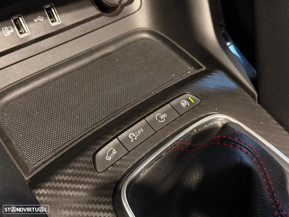 MG ZS 1.0 T-GDI Luxury — fotografia 25