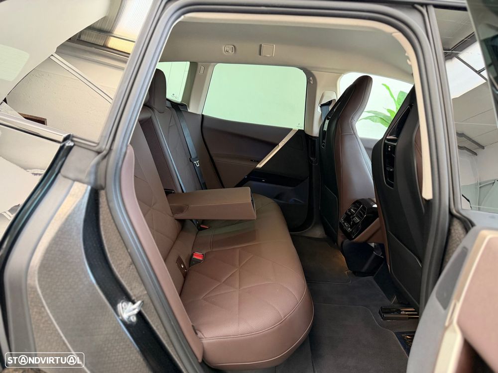 BMW iX xDrive 50 Pack Desportivo - 10