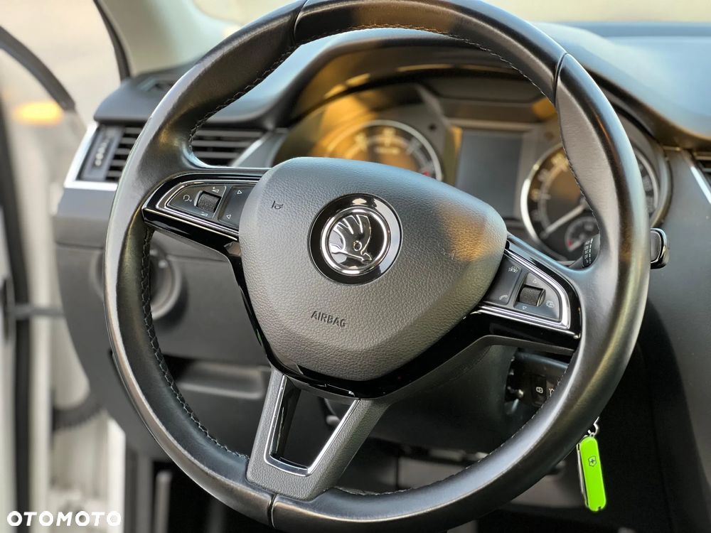 Skoda Octavia 1.4 TSI Ambition - 9