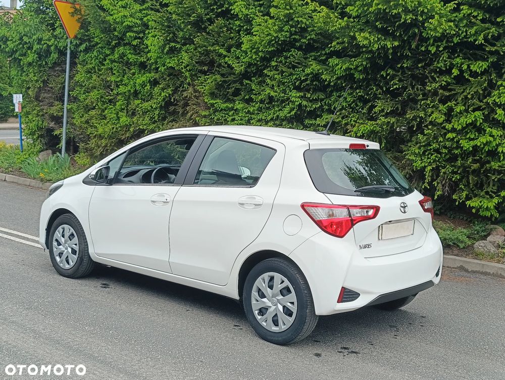 Toyota Yaris 1.5 Premium - 22