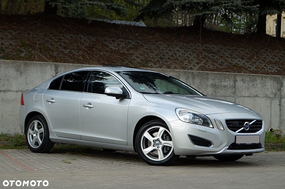 Volvo S60 D5 Summum - 4
