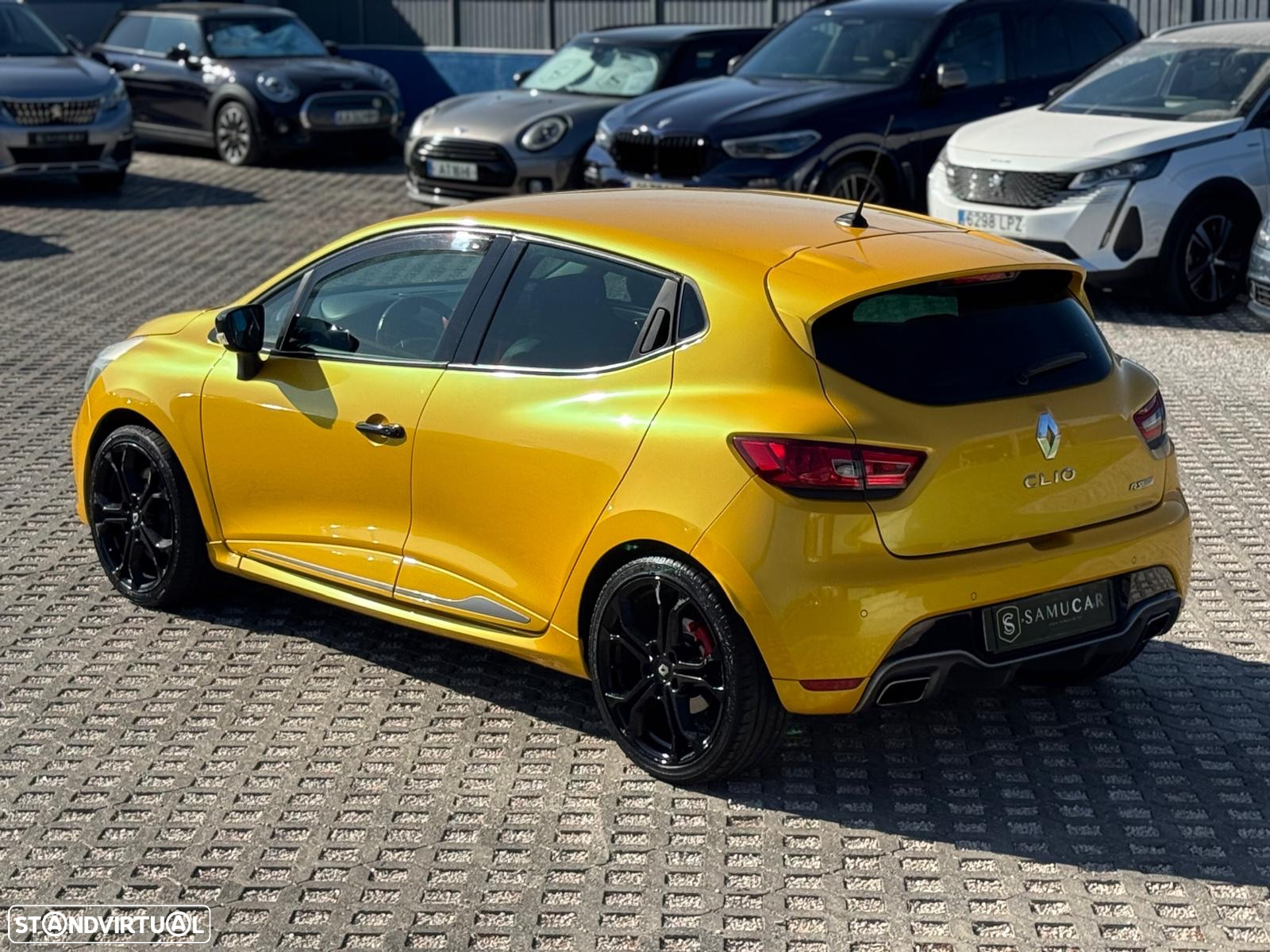 Renault Clio 1.6 T RS EDC - 8