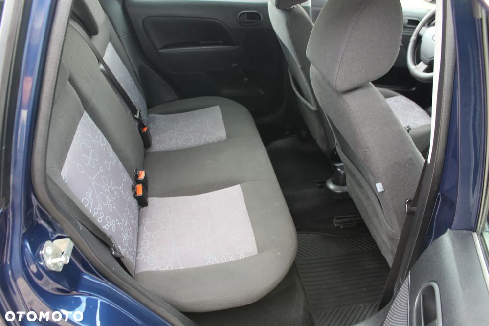Ford Fiesta 1.3 - 10