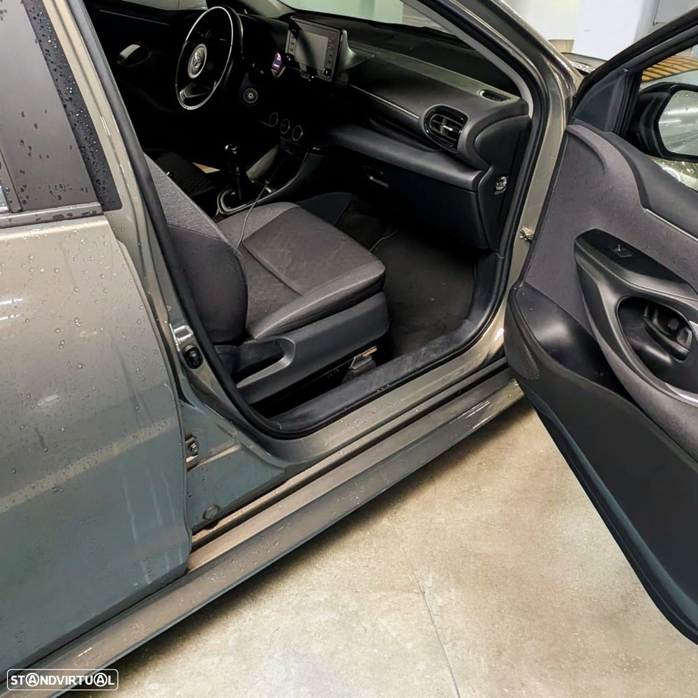 Toyota Yaris 1.0 VVT-i Comfort Plus - 8