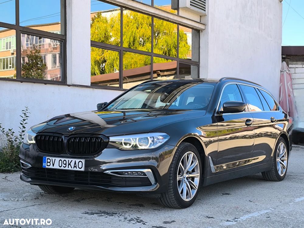 BMW Seria 5 530i xDrive Touring Aut. Luxury Line - 1
