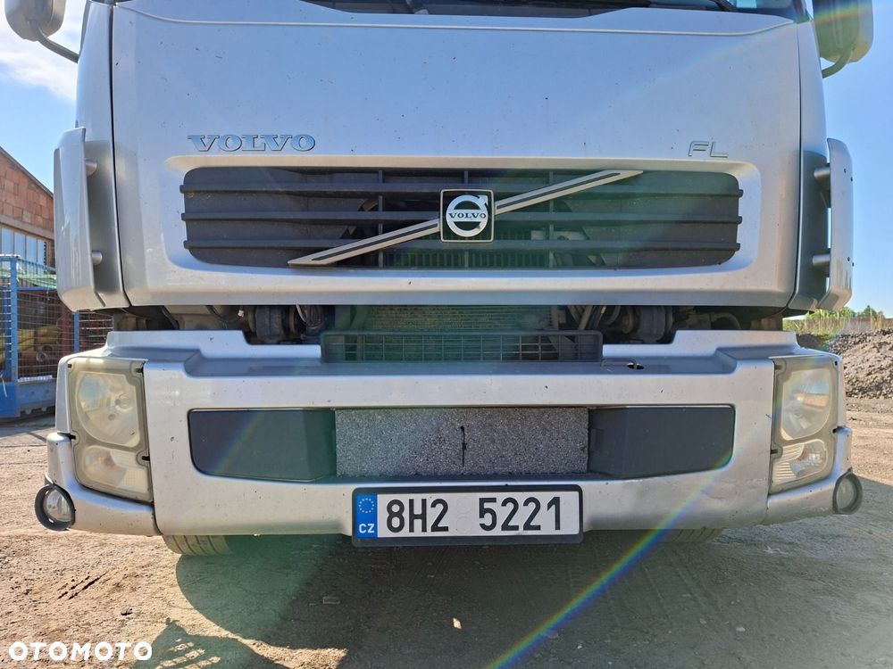 Volvo Fl 240 - 35