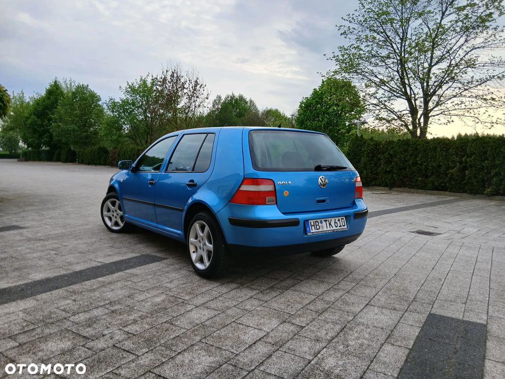 Volkswagen Golf - 9