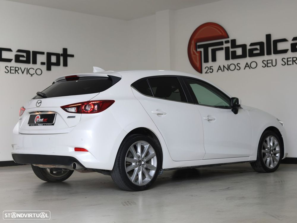 Mazda 3 1.5 Sky-D Evolve HS Navi - 4