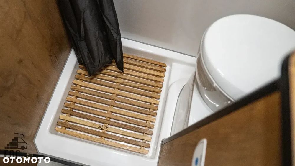 Mercedes-Benz Sprinter - 15